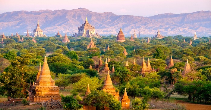 Myanmar-The golden pagoda